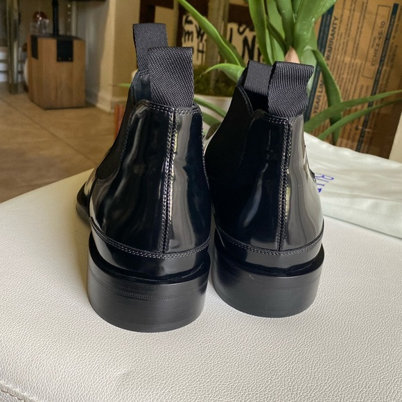 BURBERRY Men’s Patent Leather Chelsea Boots Size 11 (Authenticity guaranteed) - Picture 12 of 16